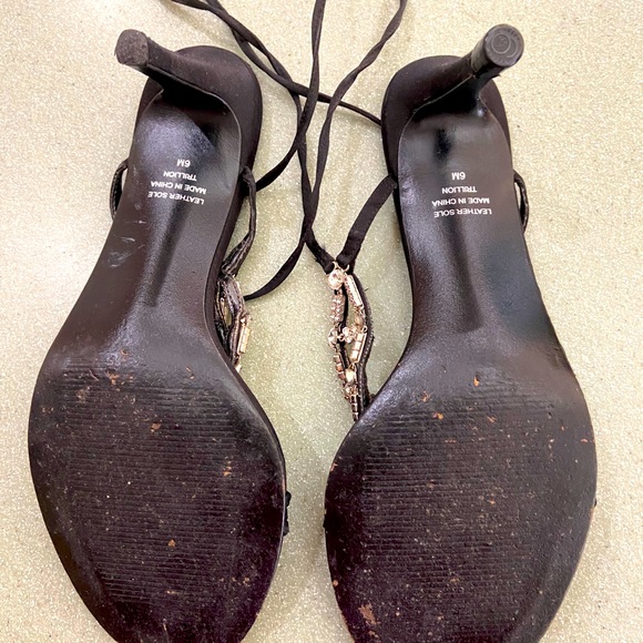 Valerie Stevens black satin and rhinestone sandals - Picture 4 of 6